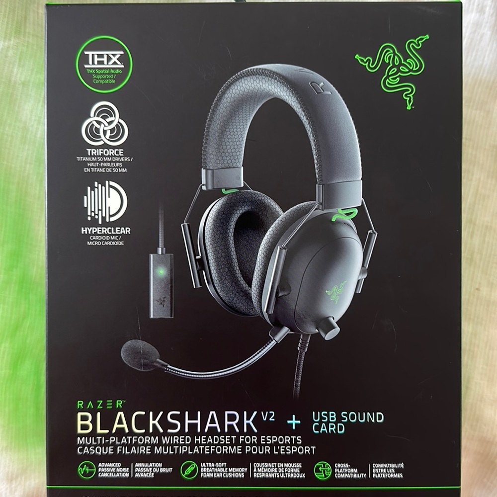 Razer- blackshark headset